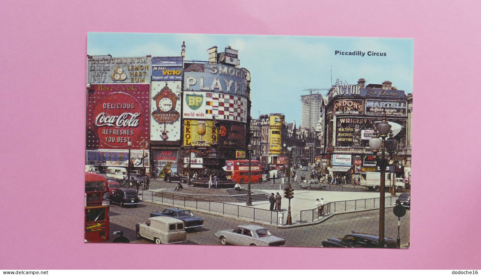 LONDON - PICCADILLY CIRCUS - Piccadilly Circus