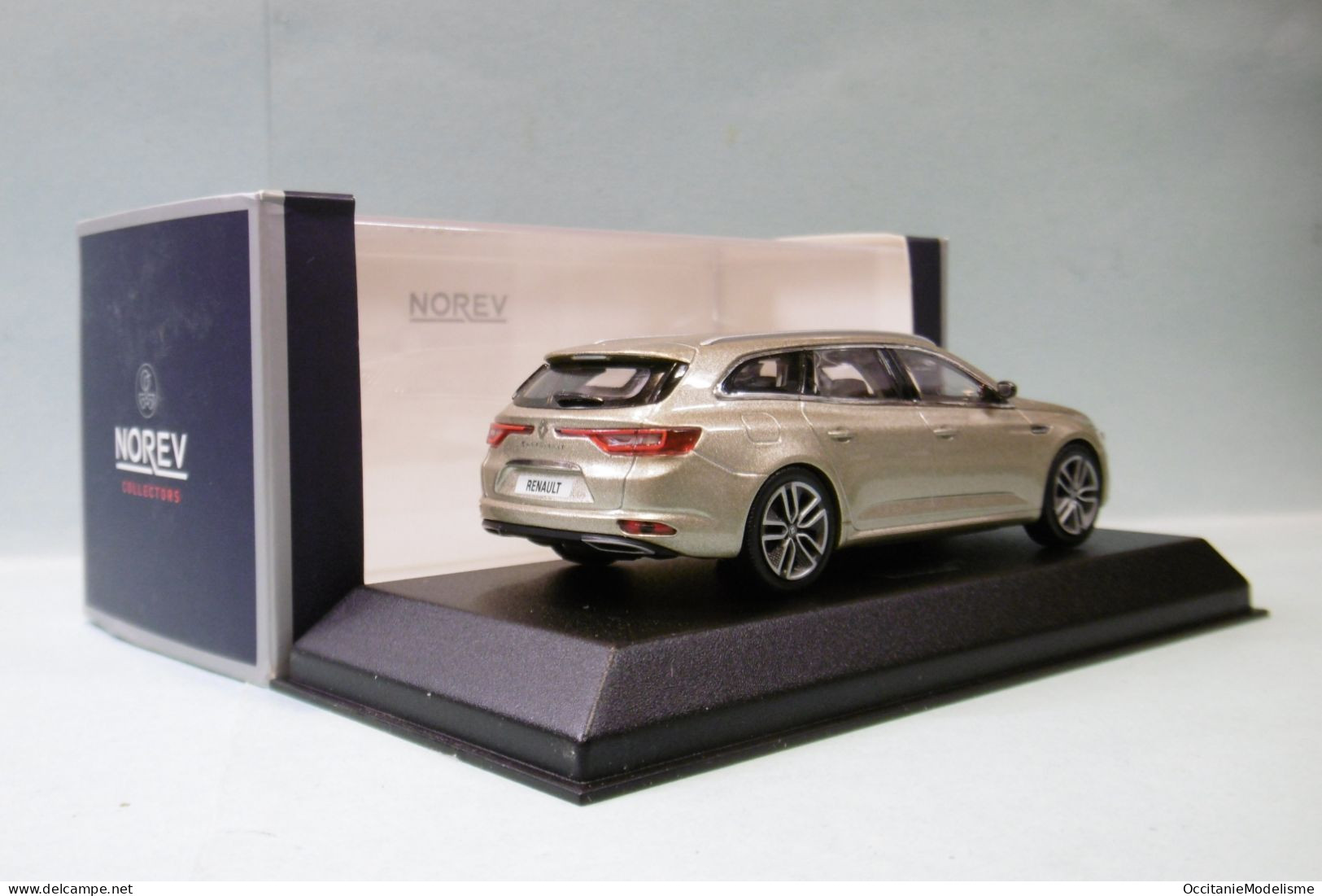 Norev - RENAULT TALISMAN ESTATE 2016 Beige Métallisé Réf. 517743 BO 1/43 - Norev