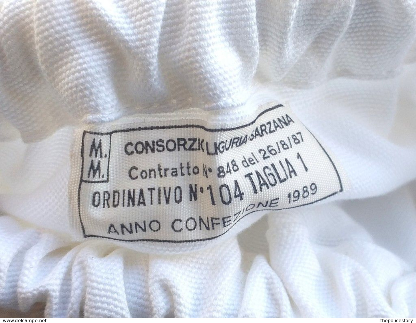 Pantaloncini Corti Tenuta Sportiva Marina Militare 1989 Etichettati Mai Usati - Divise