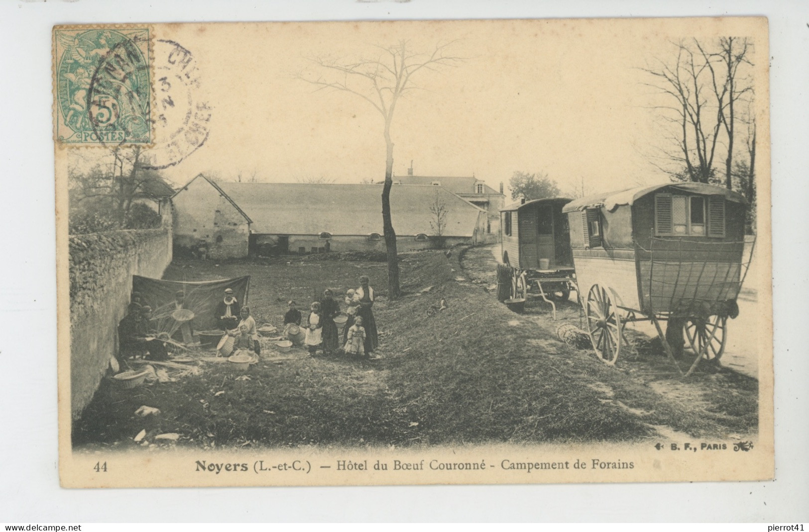 NOYERS SUR CHER - Hôtel Du Boeuf Couronné - Campement De Forains - Noyers Sur Cher