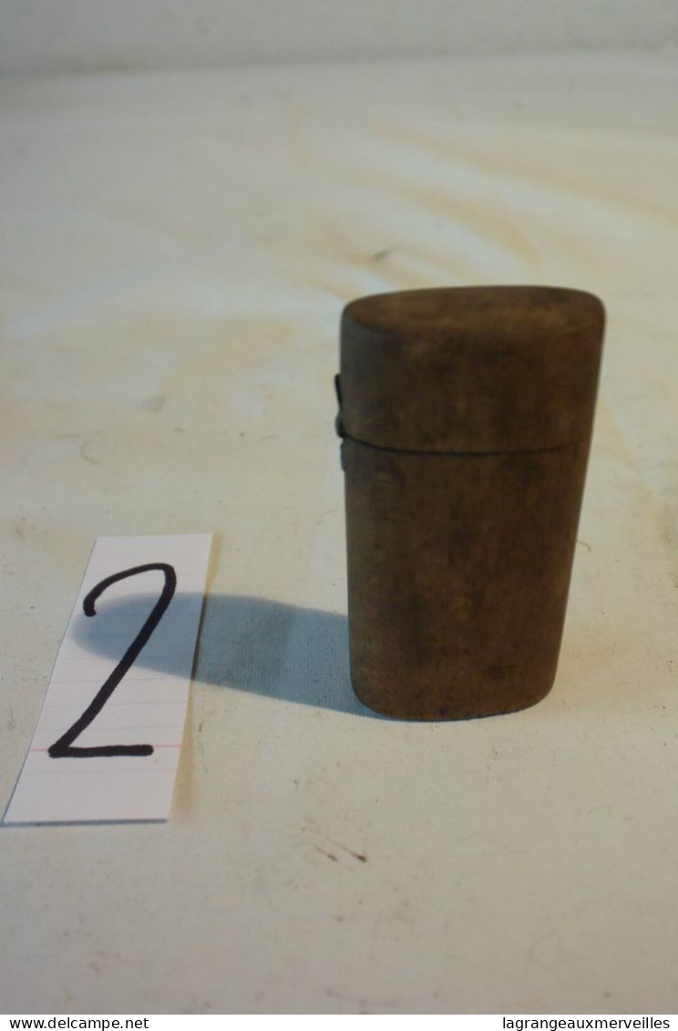 C2 Ancien Petit étui En Bois Pour Briquet - Other & Unclassified