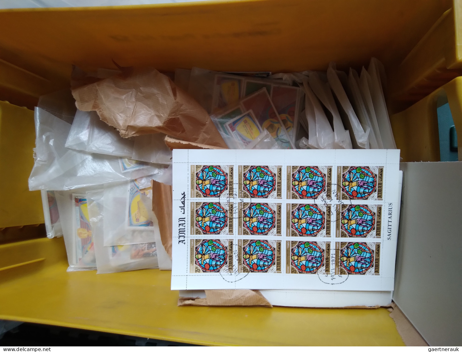Middle East: "ARABIC WORLD" huge stock of stamps and a lot of Epreuves, proofs,
