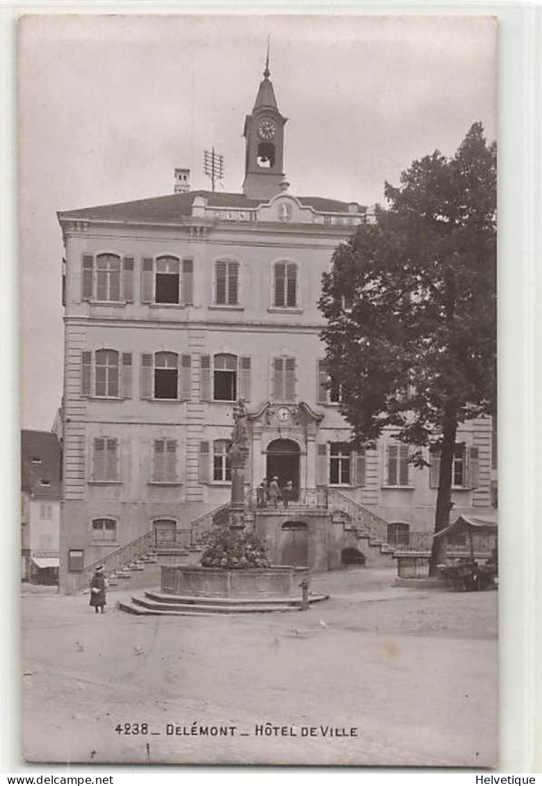Souvenir De Delémont Hôtel De Ville Animée 1913 - Delémont