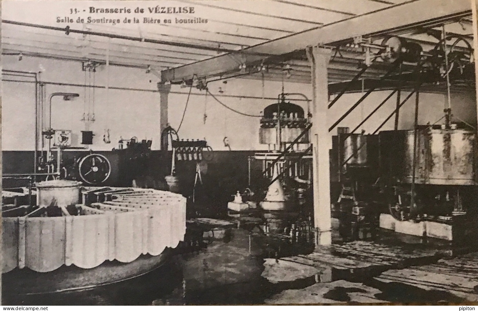 Brasserie De Vezelise Salle De Soutirage De La Bière En Bouteilles - Vezelise