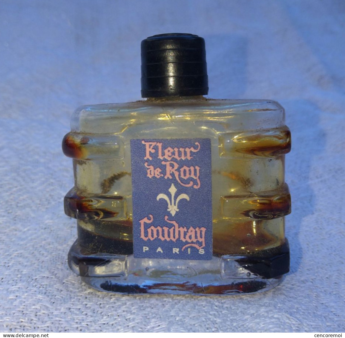 Flacon De Parfumeur Ancien, Fleur De Roy De Coudray, Paris - Flacons (vides)