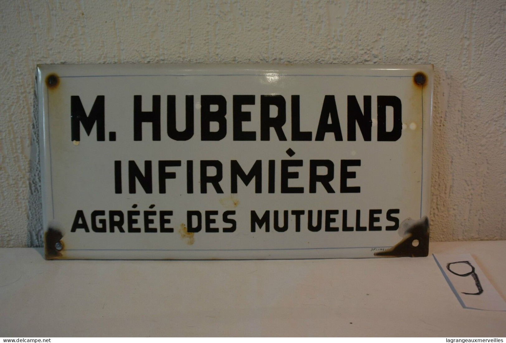 C9 Authentique Plaque émaillée Infirmière Huberland Mutuelle - Plaques émaillées (après 1960)