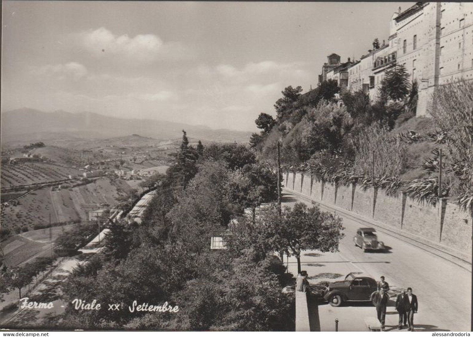 Cartolina Non Viaggiata Fermo Viale XX Settembre - Fermo