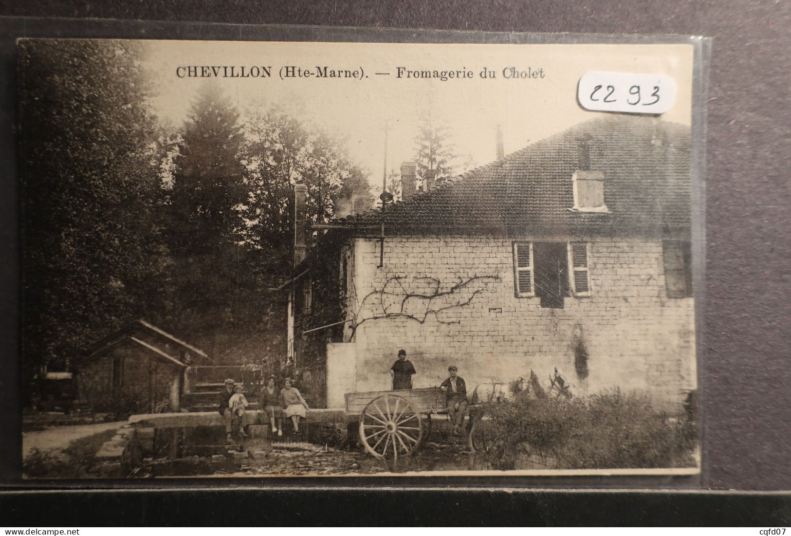 Cpa 2293 Chevillon Fromagerie Du CholetTrès Légère Amorce De Pli Non Visible De Face - Chevillon