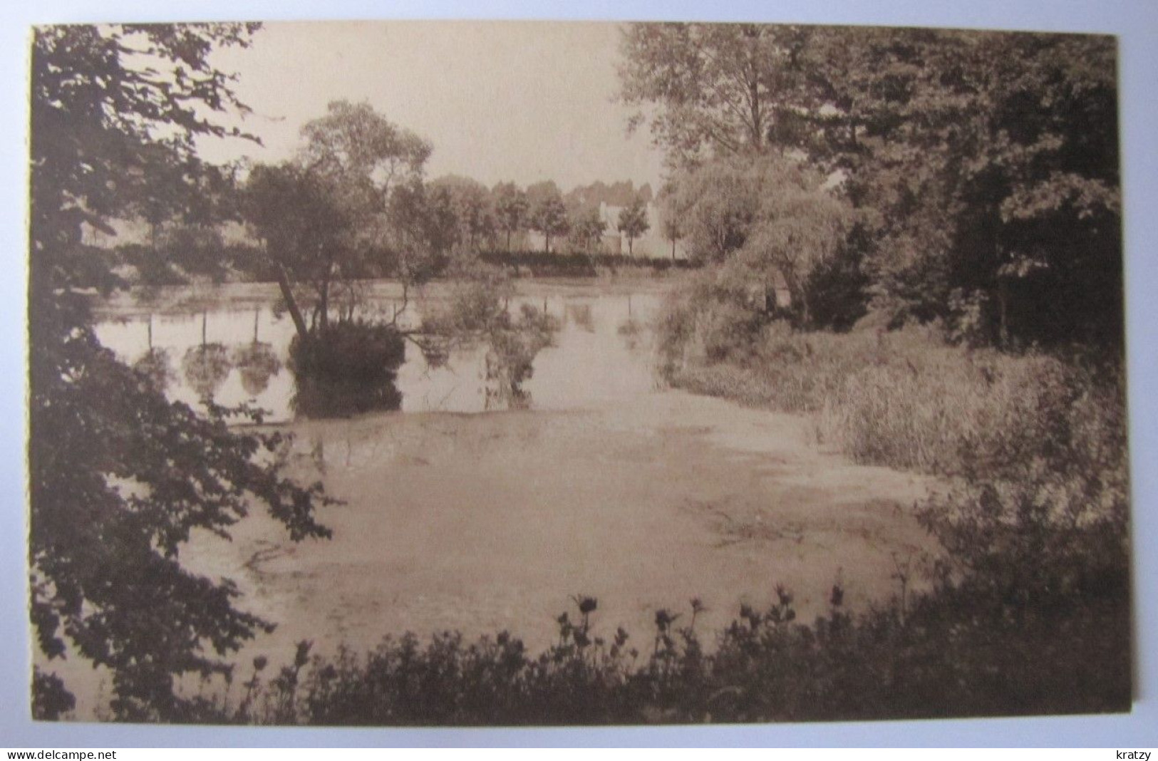 BELGIQUE - BRABANT FLAMAND - LENNIK - Château De Gaesbeek - Le Grand Etang Dit : "L'étang Tortu" - Lennik