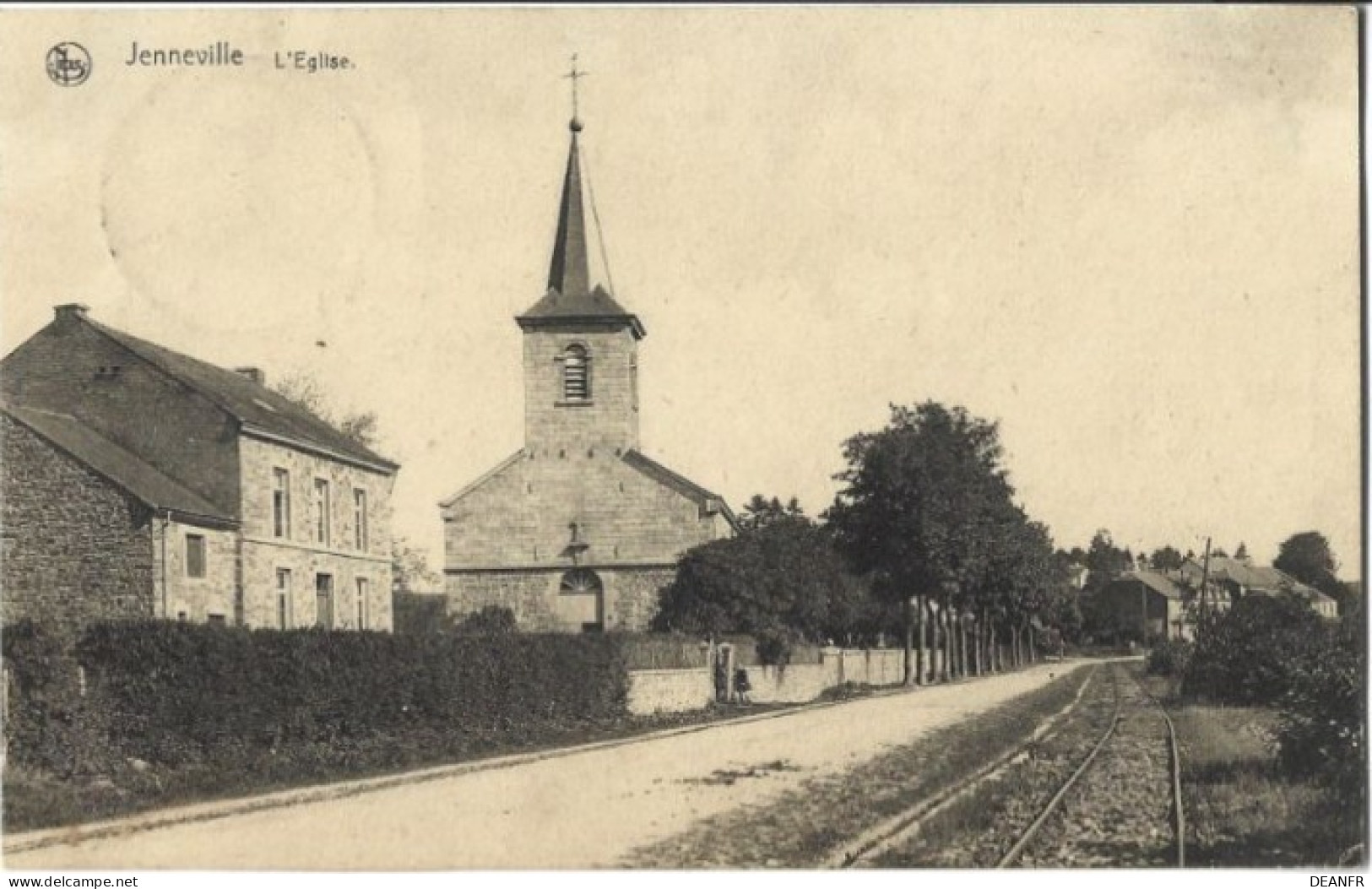 JENNEVILLE :  L' Eglise. - Libramont-Chevigny