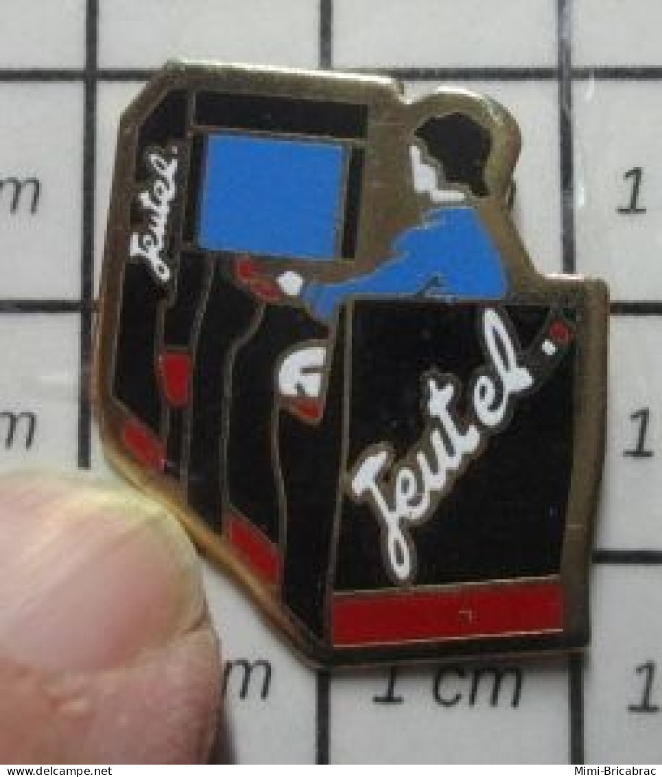 2017 Pin's Pins / Beau Et Rare / JEUX / JEU D'ARCADES JEUTEL - Giochi