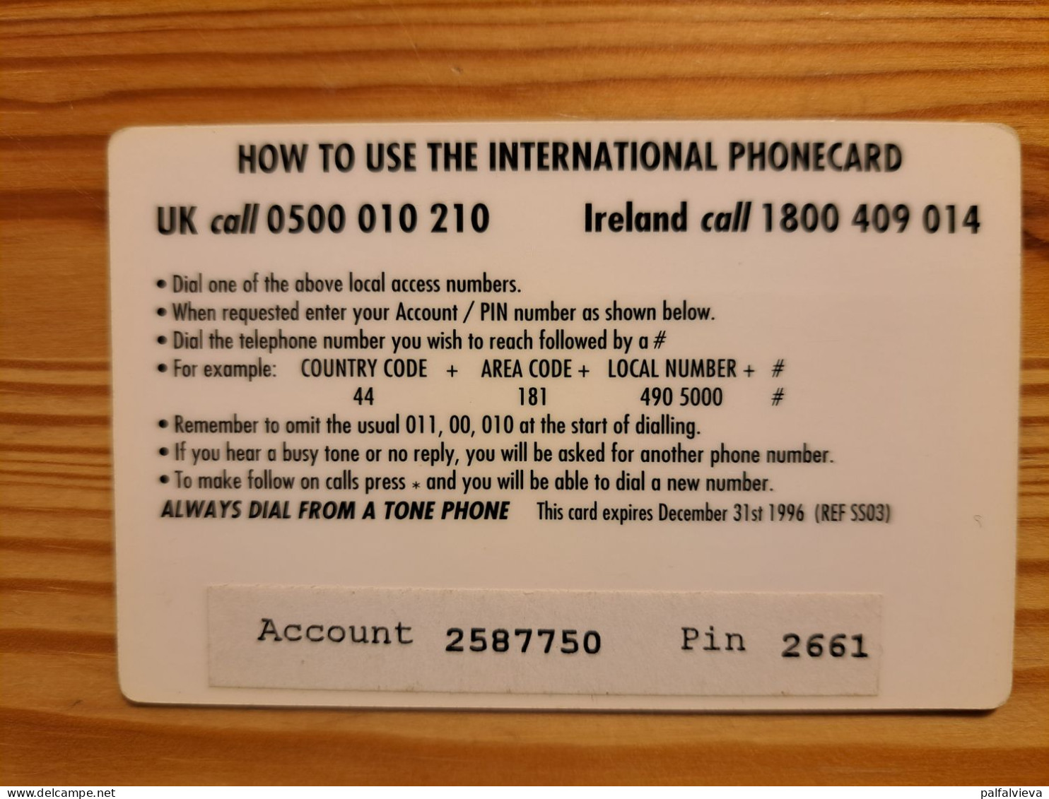 Prepaid Phonecard United Kingdom, International Phonecard - Marine Life, Bear - Emissions Entreprises