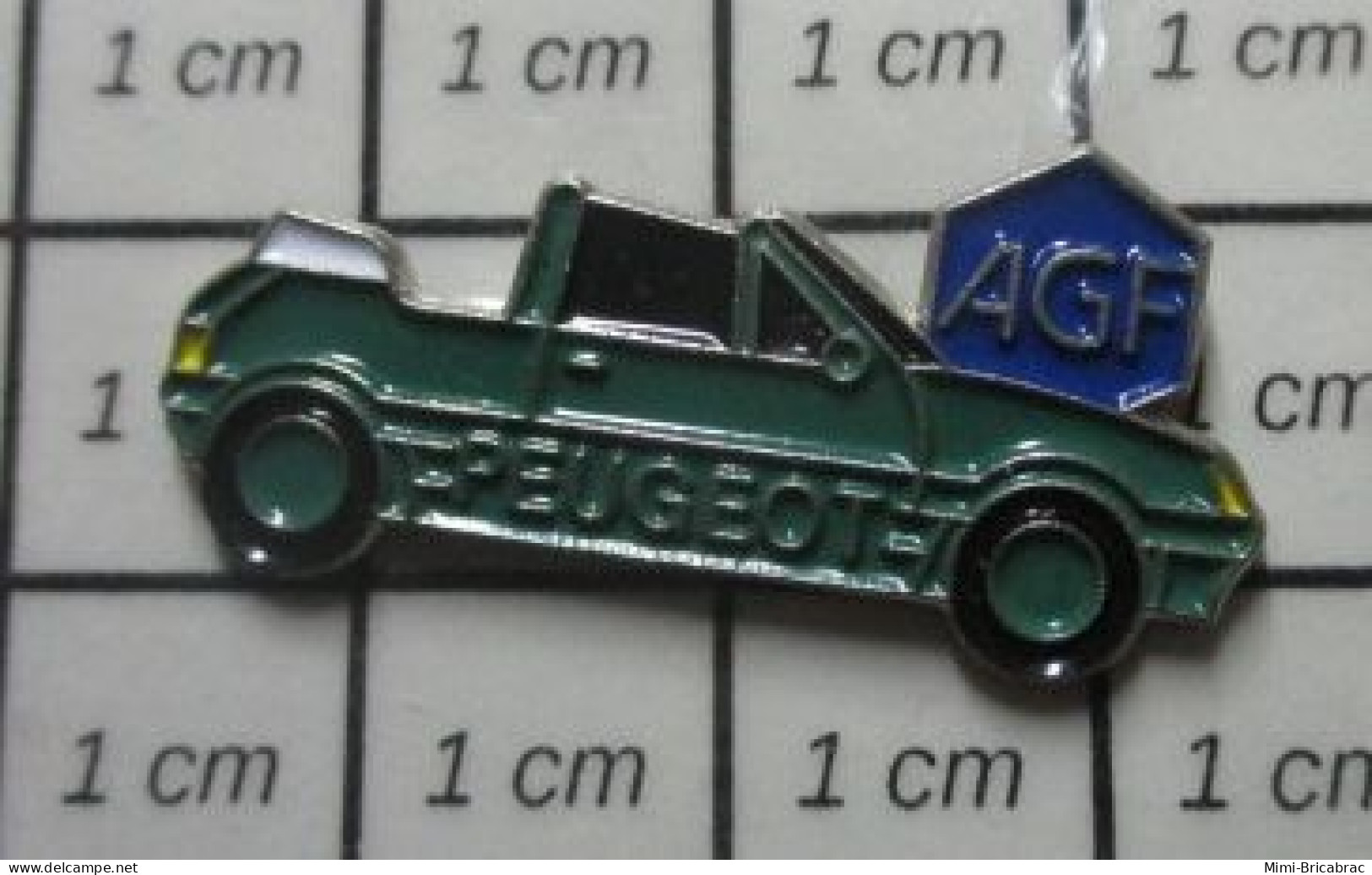 519 Pin's Pins / Beau Et Rare / AUTOMOBILES / ASSURANCES AGF PEUGEOT 205 CABRIOLET - Peugeot