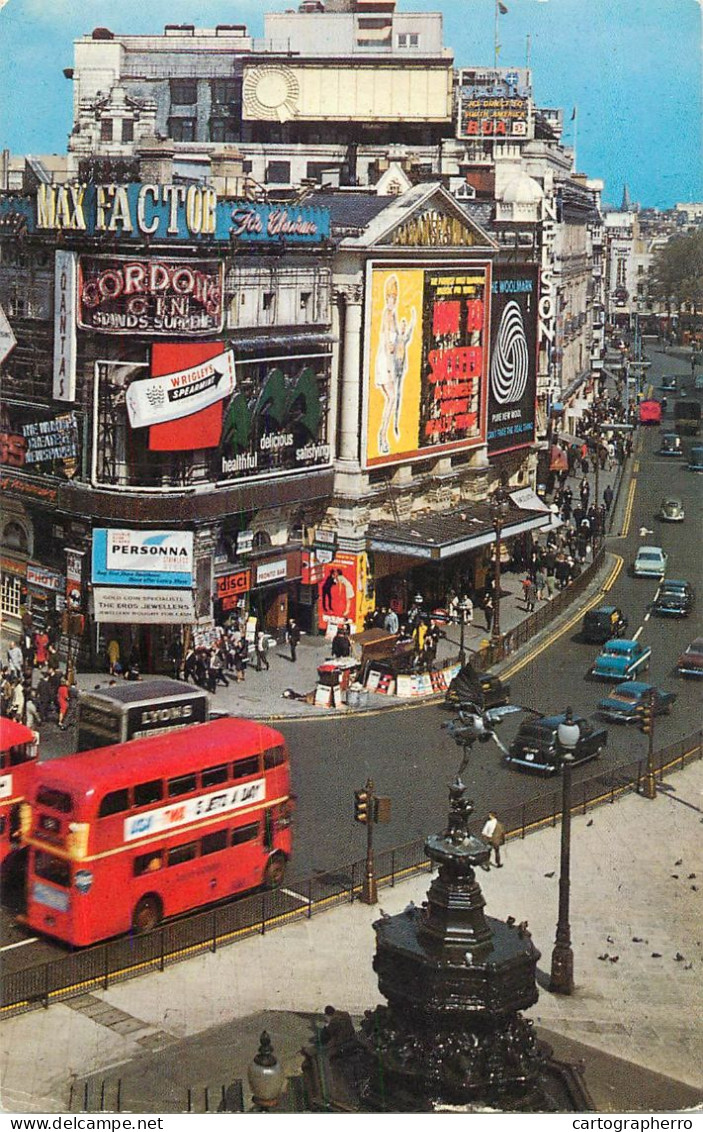 England London Piccadilly Circus Statue Of Eros - Piccadilly Circus