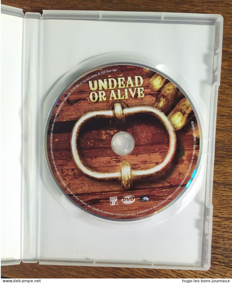 Undead Or Alive _ Glasgow Phillips_ James Denton, Chris Kattan , Navi Rawat _2007 - Comedy