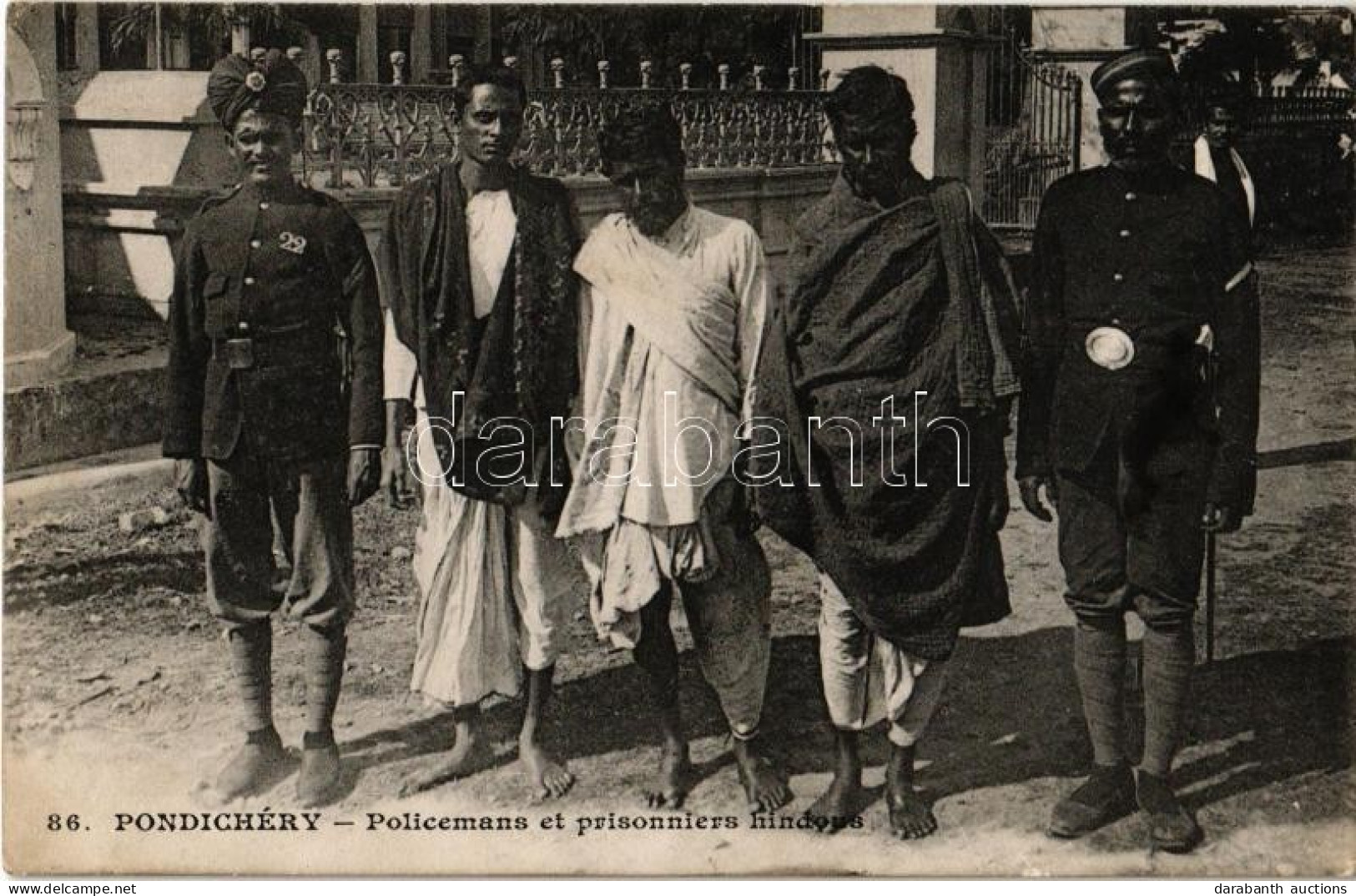 ** T2 Puducherry, Pondichéry; Policemans Et Prisonniers Hindous / Police Officers And Prisoners - Unclassified