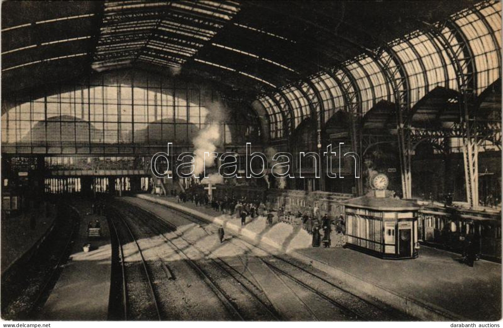 ** T2 Hamburg, Hauptbahnhof, Innenansicht / Railway Station, Interior, Train, Locomotive - Non Classificati