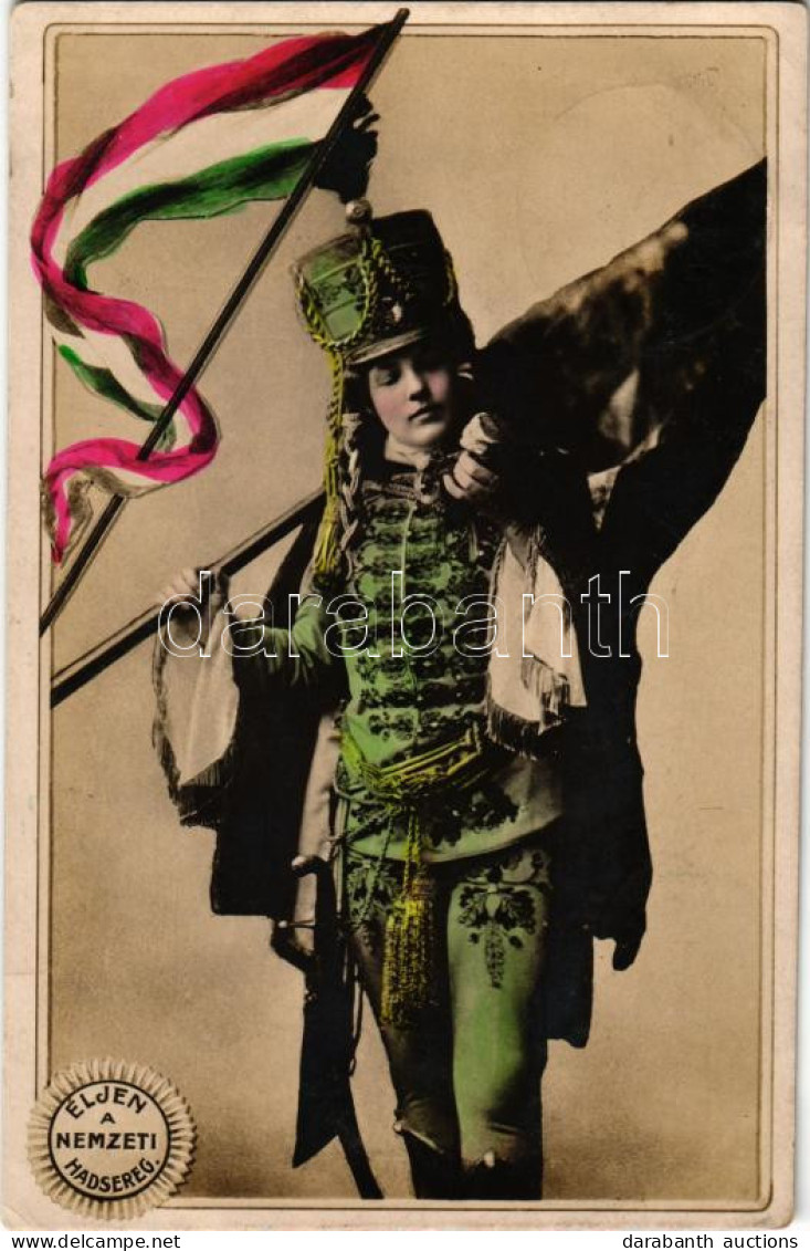 T2/T3 1906 Éljen A Nemzeti Hadsereg! Hölgy Katonai Egyenruhában Magyar Zászlóval / Lady In K.u.k. Military Uniform With  - Unclassified