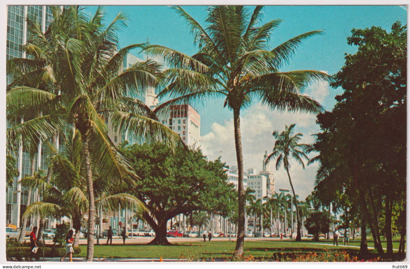 AK 198116 USA - Florida - Miami - Looking From Bayfront Park At Biscayne Blvd. - Miami