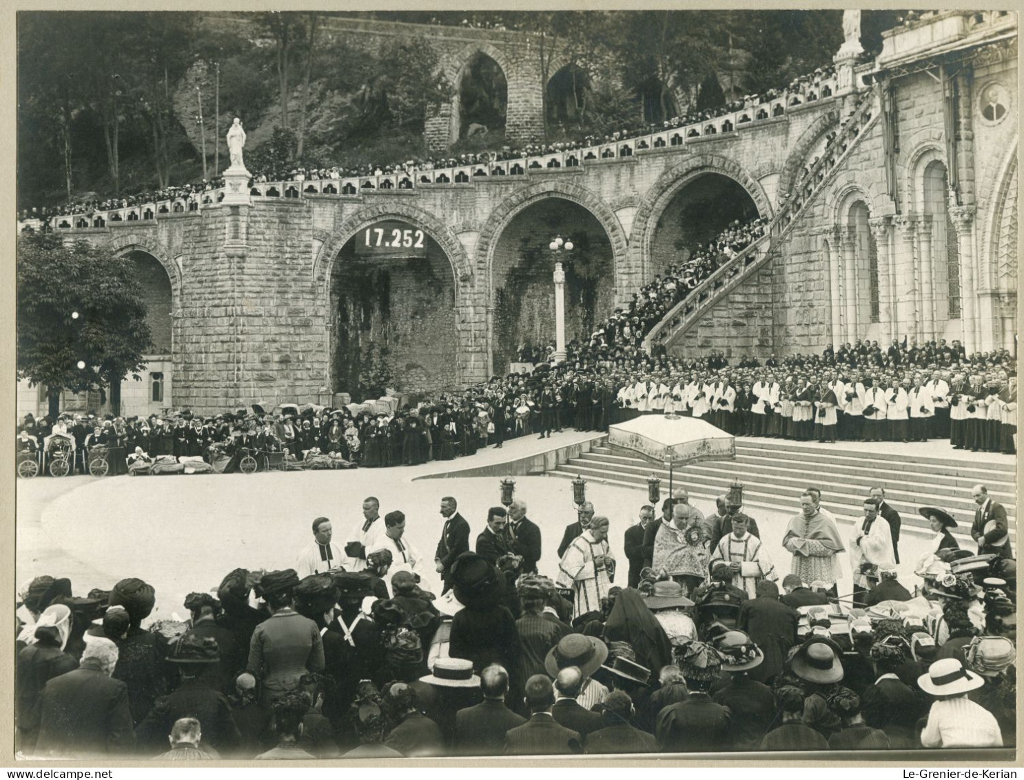 Lourdes -Bénédiction Du T.S. Sacrement Pèlerinages St-Flour, Rennes, Mende, Anvers - 14 Juin 1911 - Photo Cazenave - Luoghi Santi