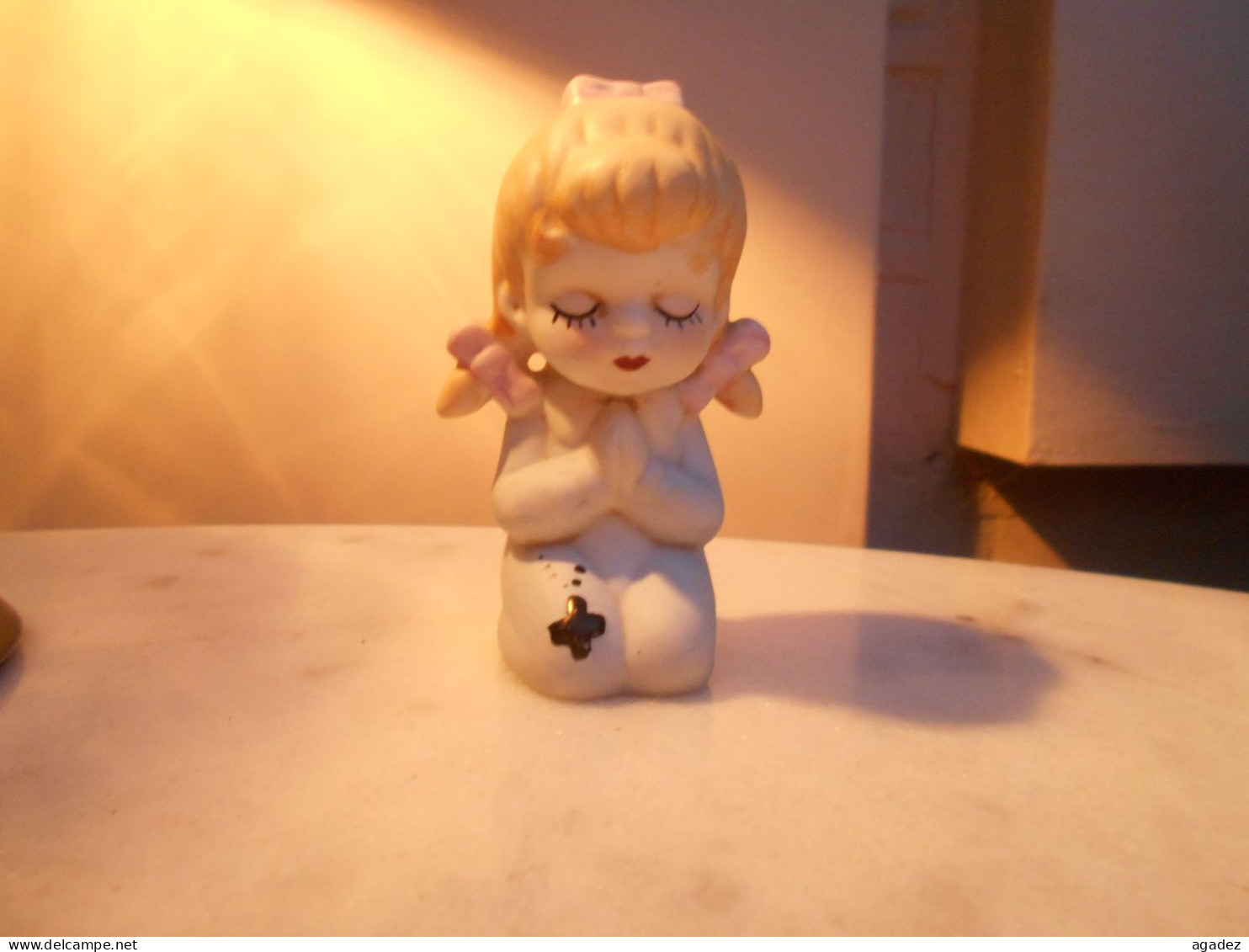 Figurine En Biscuit Prière - Autres & Non Classés