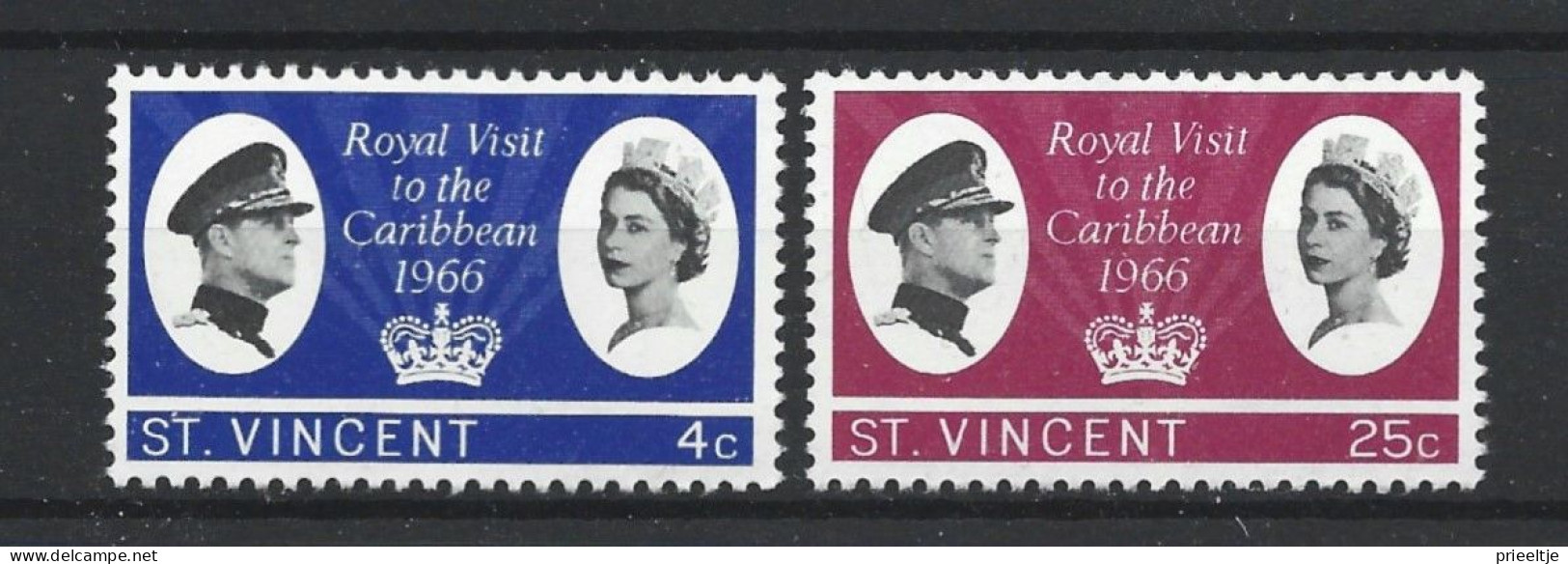 St Vincent 1966 Royal Visit Y.T. 226/227 ** - St.Vincent (...-1979)