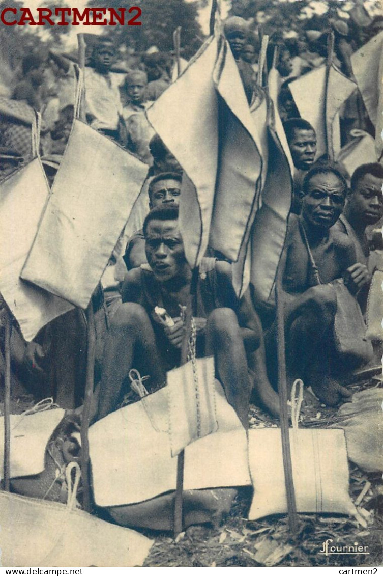 VANNIERS AU MARCHE DE BANJOU REGION DE DSCHANG CAMEROUN AFRIQUE - Comoros