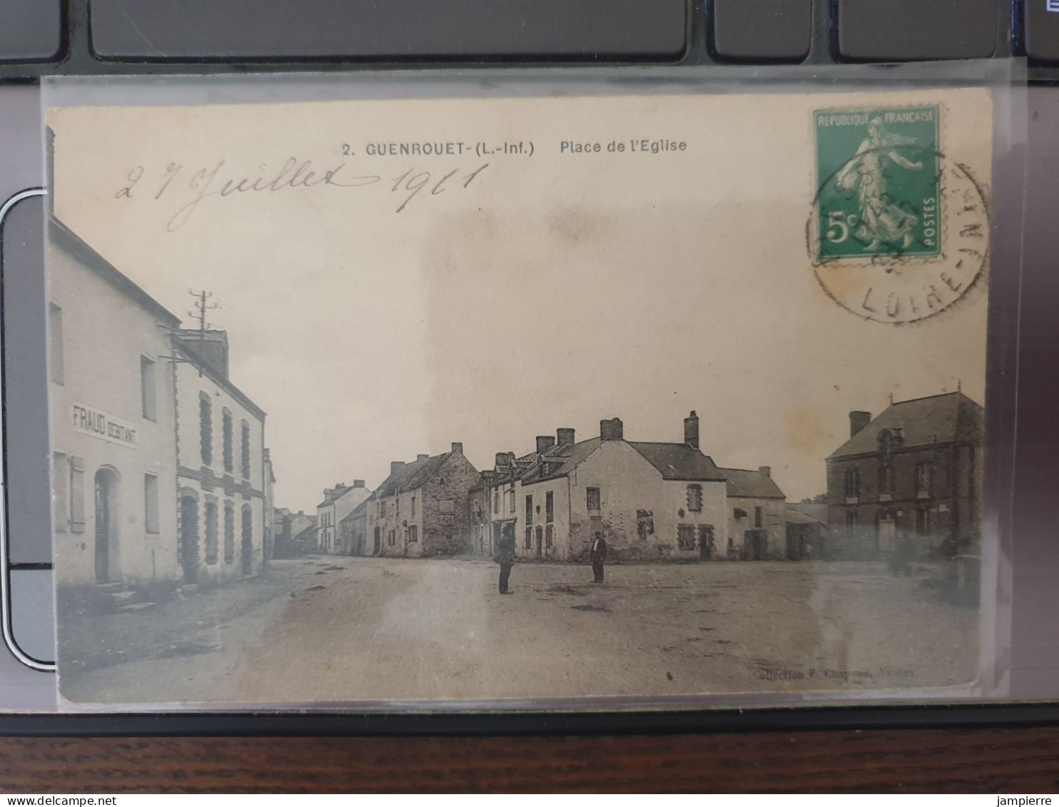 2. Guenrouet (L.-Inf) - Place De L'église - Guenrouet