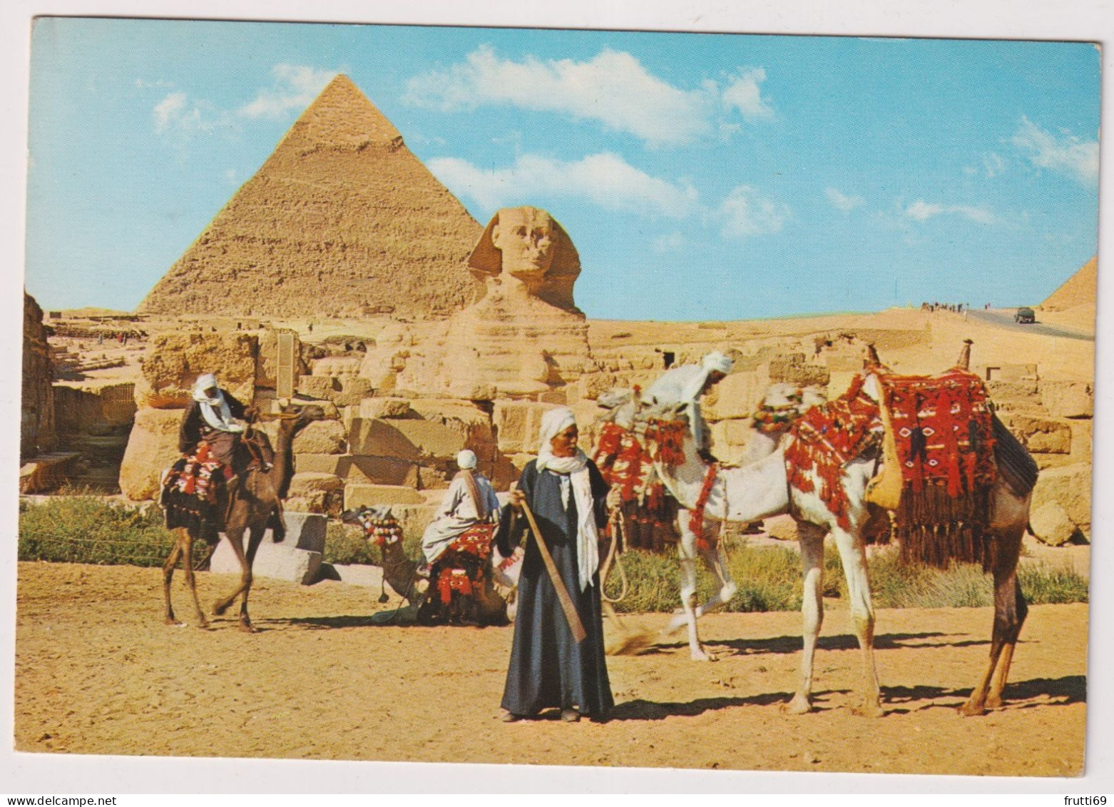 AK 198213 EGYPT - Giza - The Great Sphinx And Khephren Pyramid - Sfinge