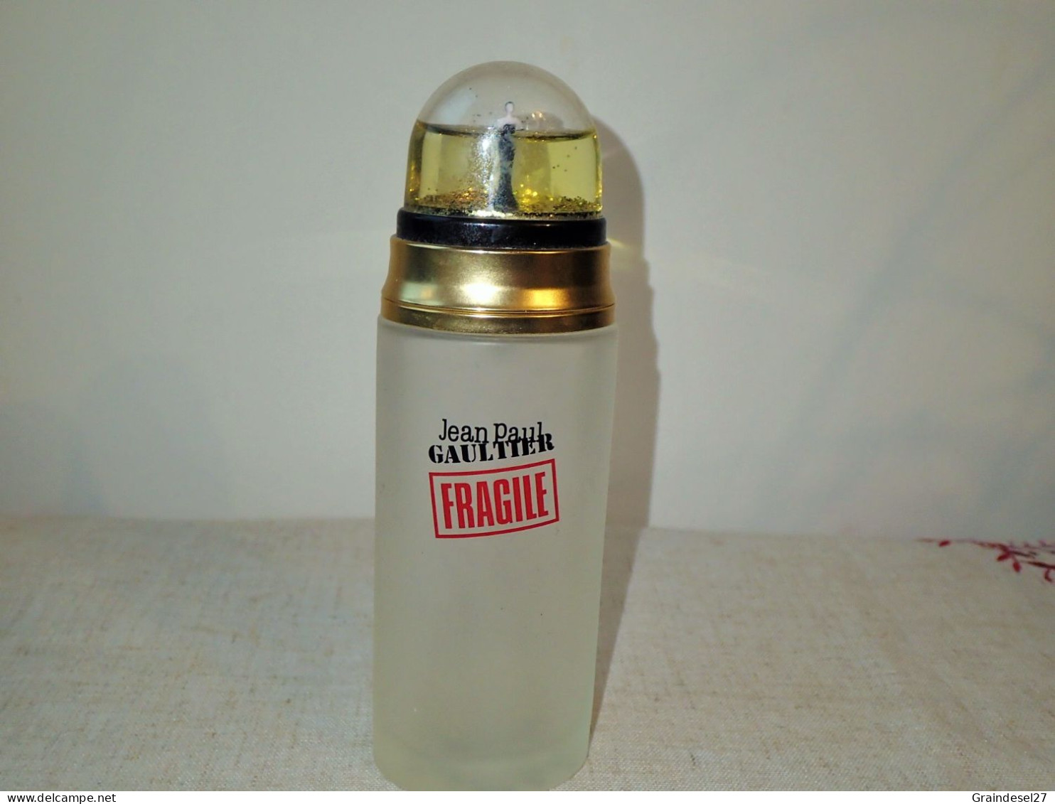 Flacon vide pour collection Jean Paul Gautier  parfum Fragile avec boule à paillettes