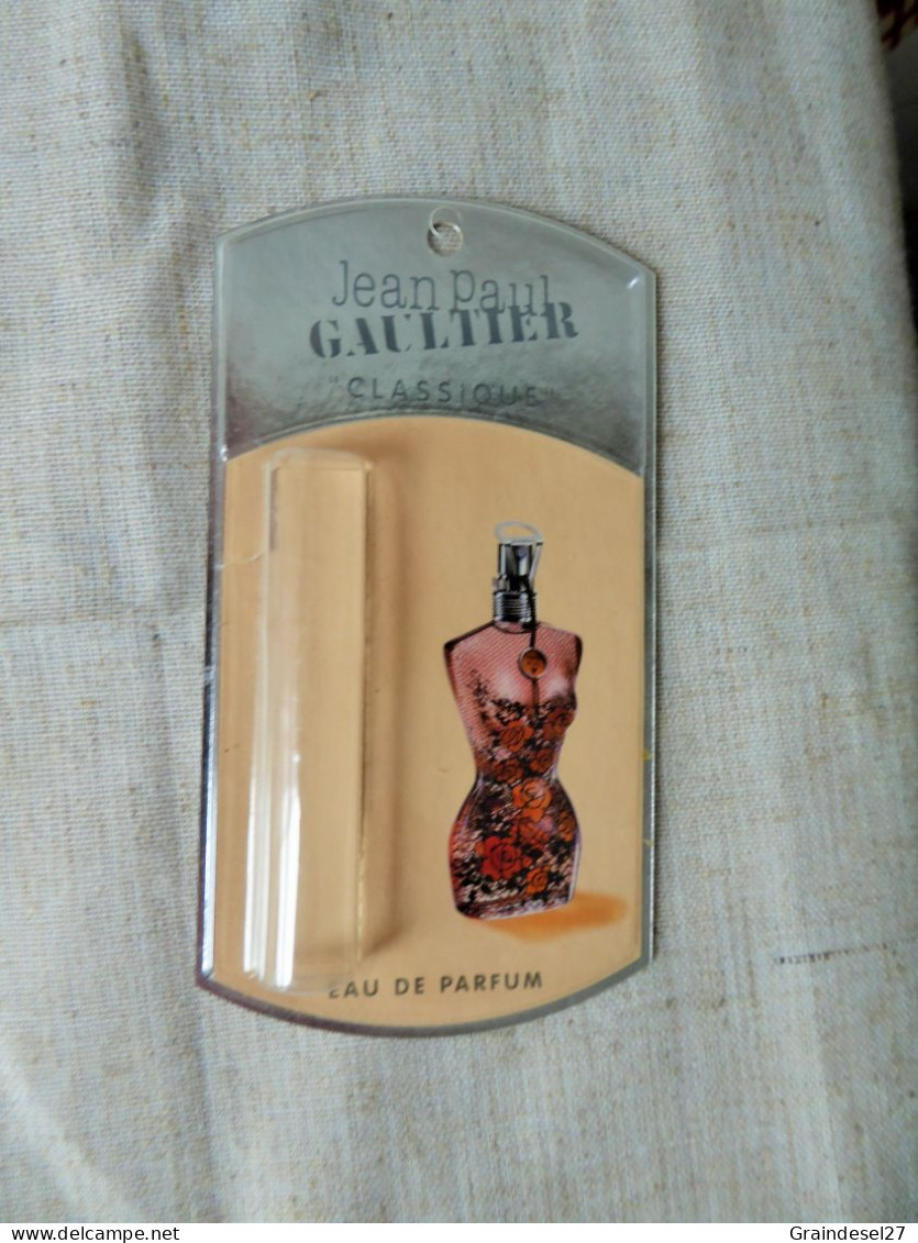 Pour Collection, 3 Pochettes Vides D'échantillon De Parfum Jean-Paul Gaultier  Années 2000 - Muestras De Perfumes (testers)