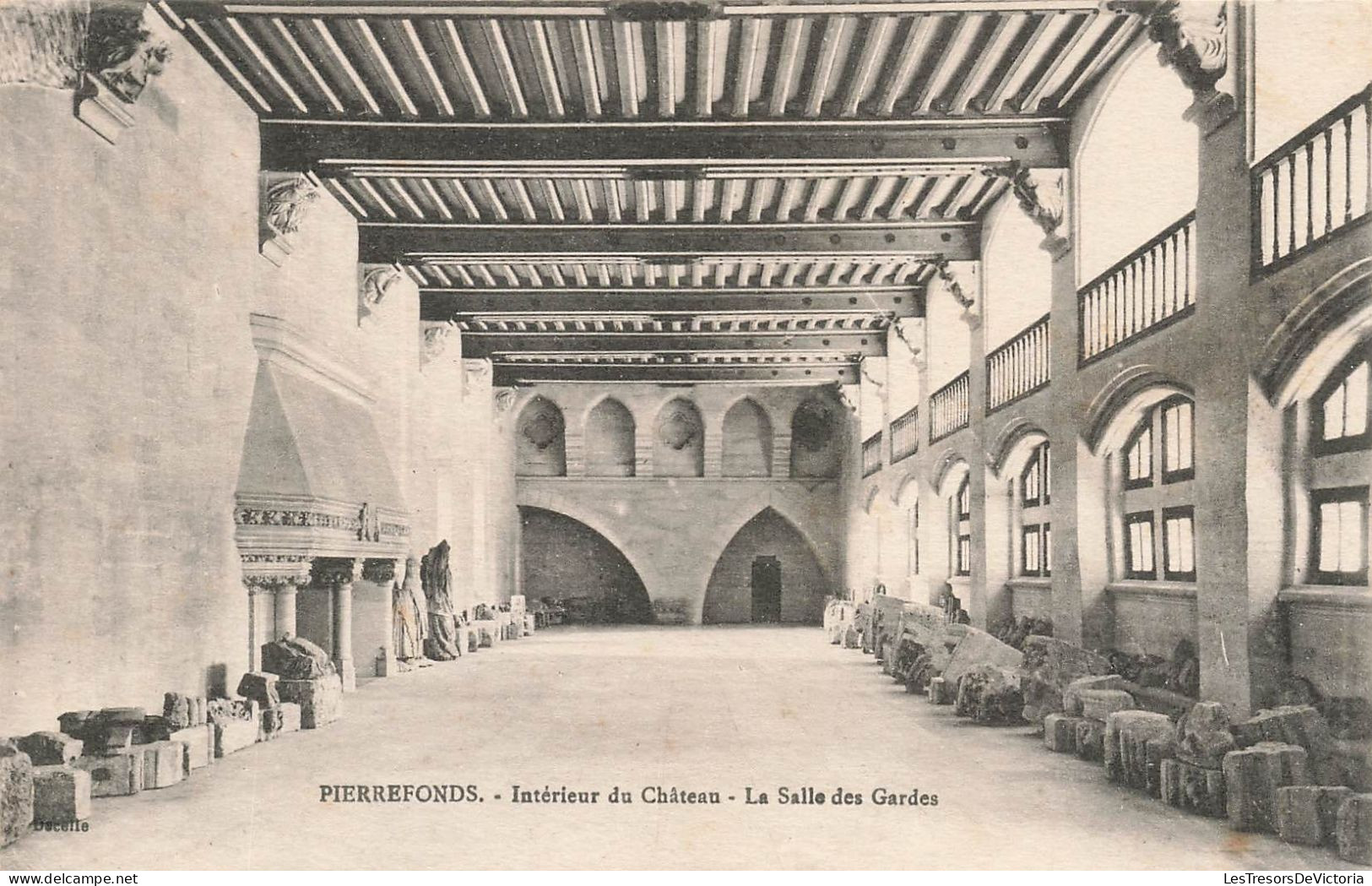 FRANCE - Pierrefonds - Intérieur Du Château - La Salle Des Gardes - Carte Postale Ancienne - Pierrefonds