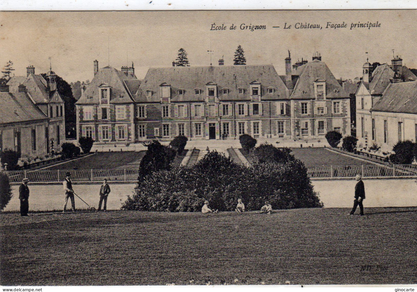 Grignon Ecole Le Chateau - Grignon