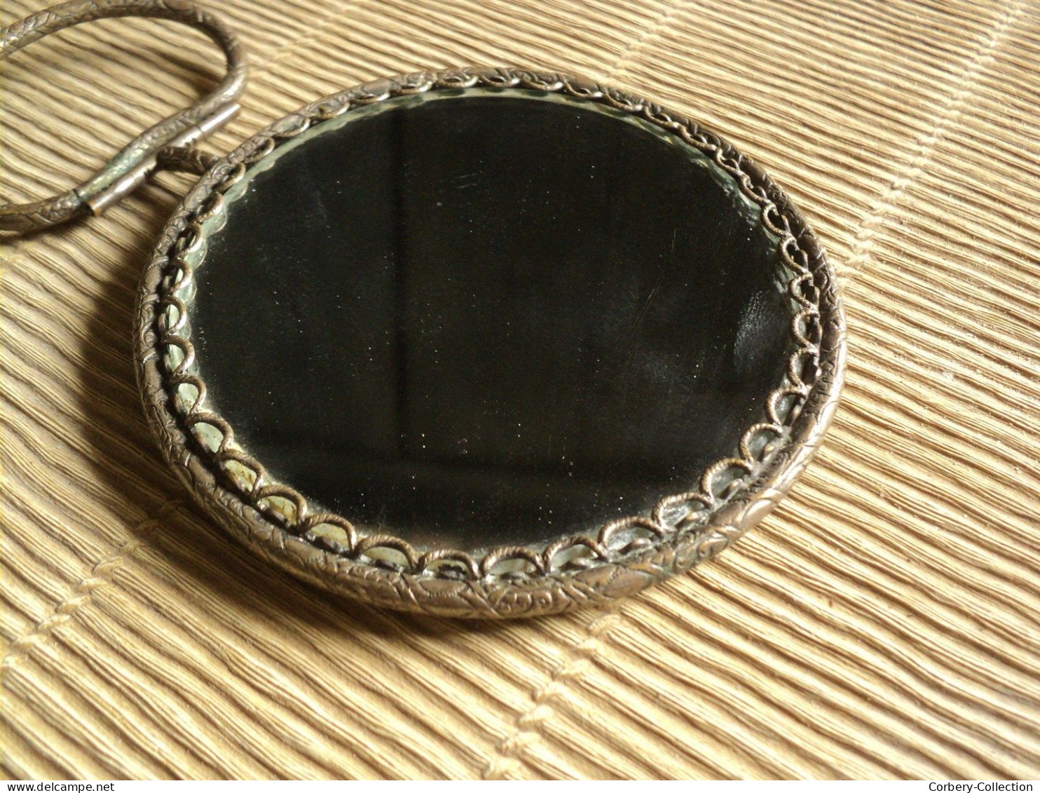 Ancien Petit Miroir Face à Main Métal Bronze Laiton Verre Biseautée - Andere & Zonder Classificatie