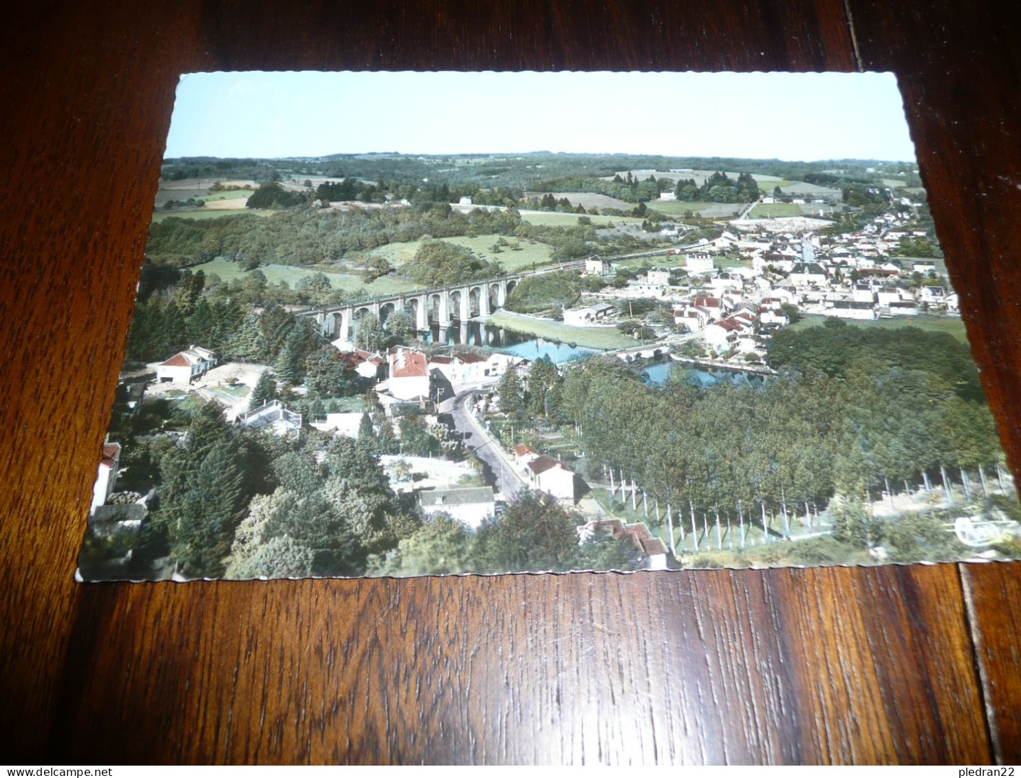 CARTE POSTALE MODERNE CPM LIMOUSIN HAUTE VIENNE ST. PRIEST TAURION VUE GENERALE AERIENNE ECRITE AVEC TIMBRE 1970 - Saint Priest Taurion