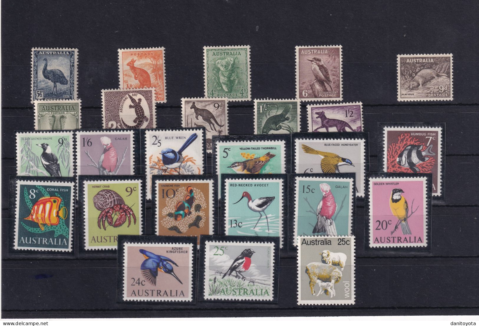 Australia. Conjunto De 25 Sellos Nuevos Del Tema Fauna Y De Australia - Mint Stamps