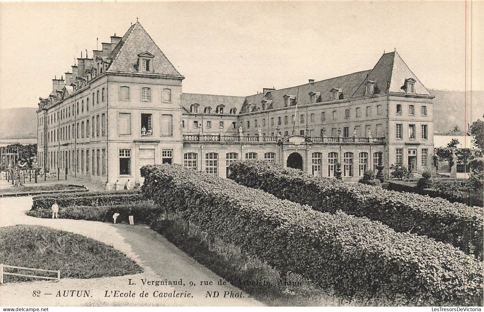 FRANCE - Autun - L'école De Cavalerie - Carte Postale Ancienne - Autun