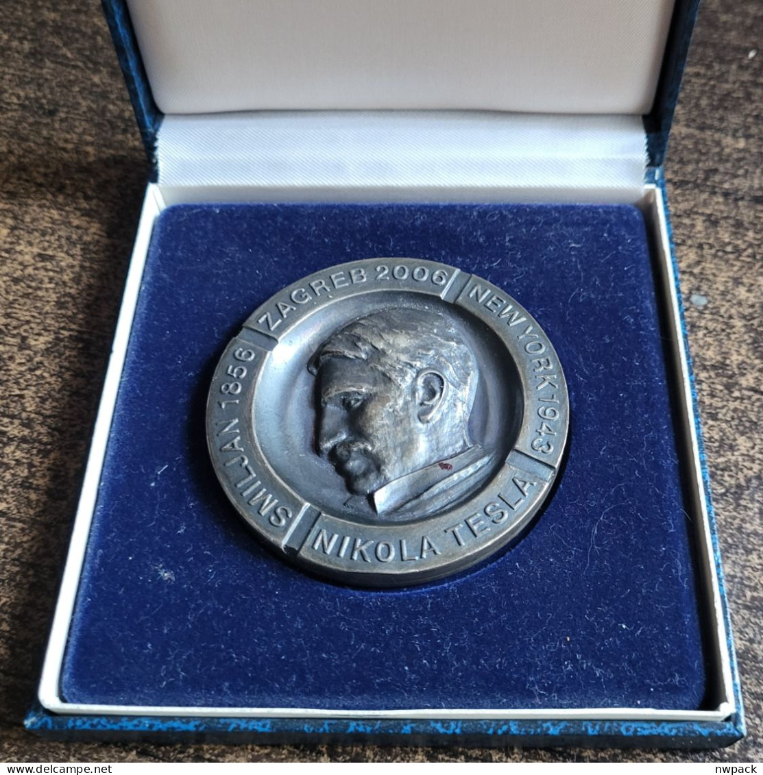 NIKOLA TESLA - CROATIA - AWARD - Medal / Plaque In Casse (BOX) - Autres Appareils