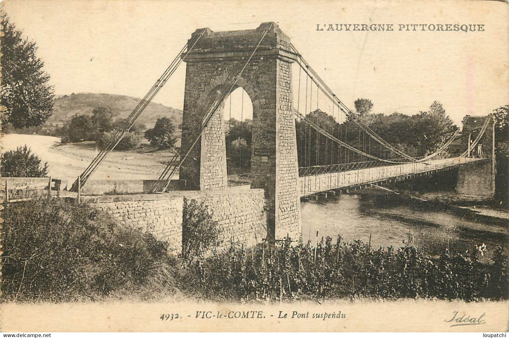VIC LE COMTE Le Pont Suspendu - Vic Le Comte