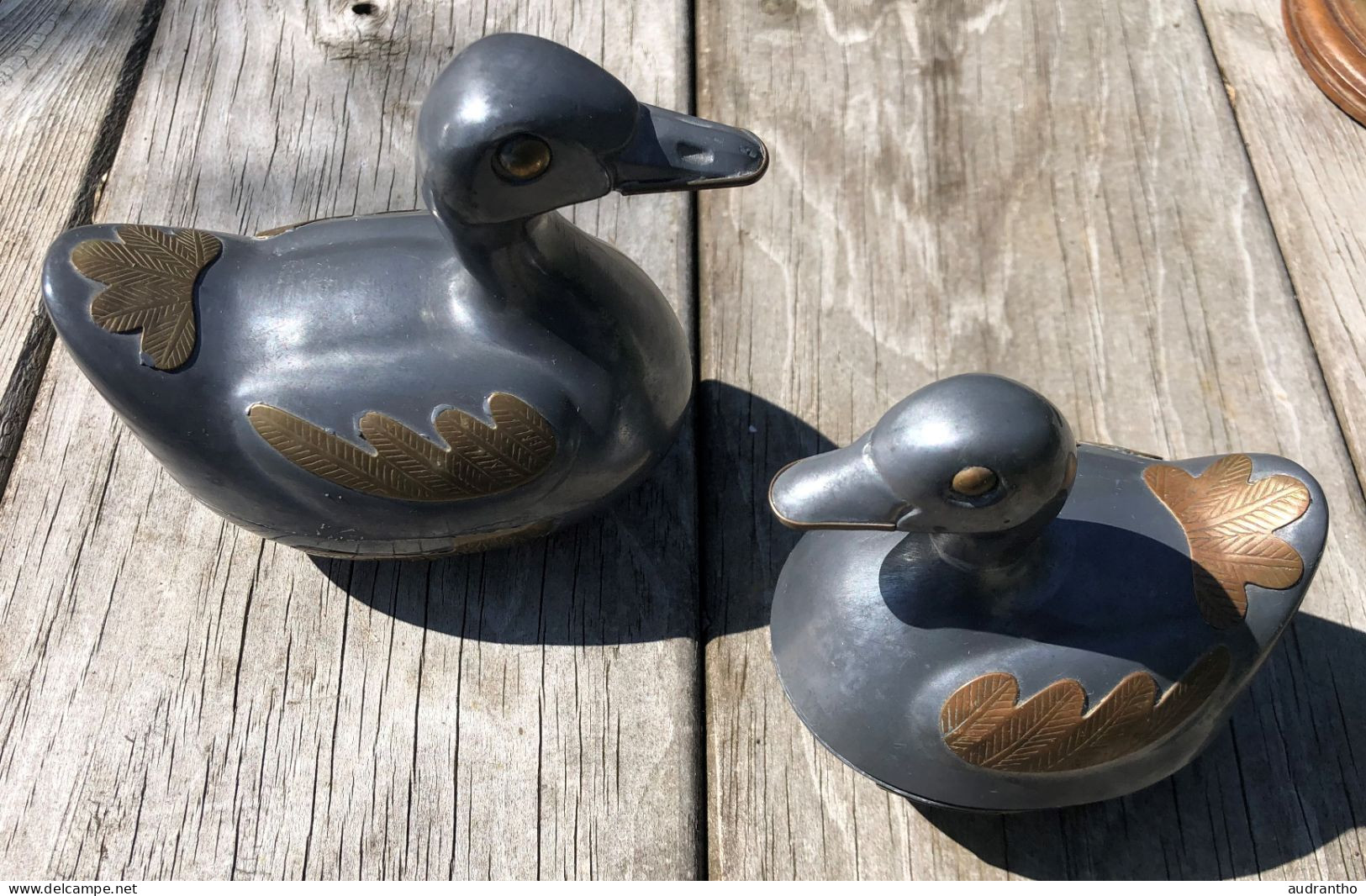 4 Boîtes Décoration En Forme De Canards En étain Et Laiton Vintage Hong-Kong - Tins