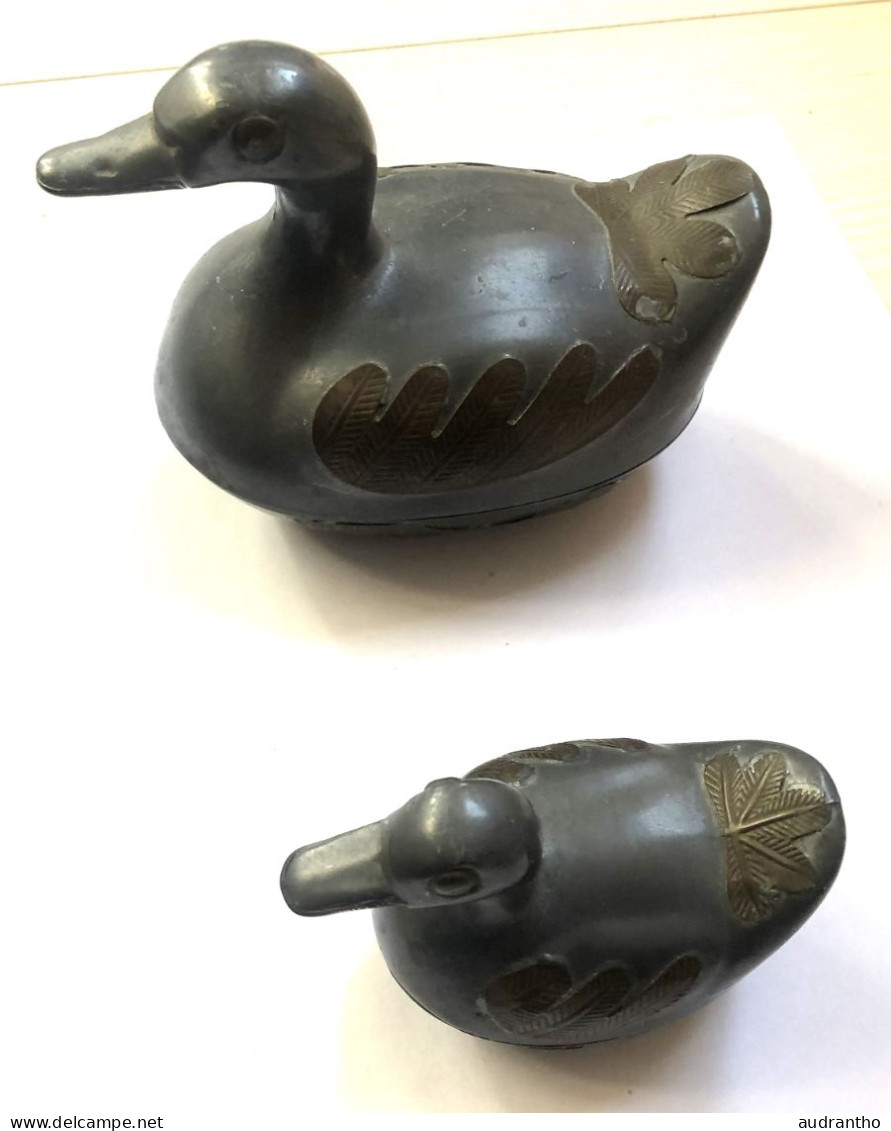 4 boîtes décoration en forme de Canards en étain et laiton vintage Hong-Kong