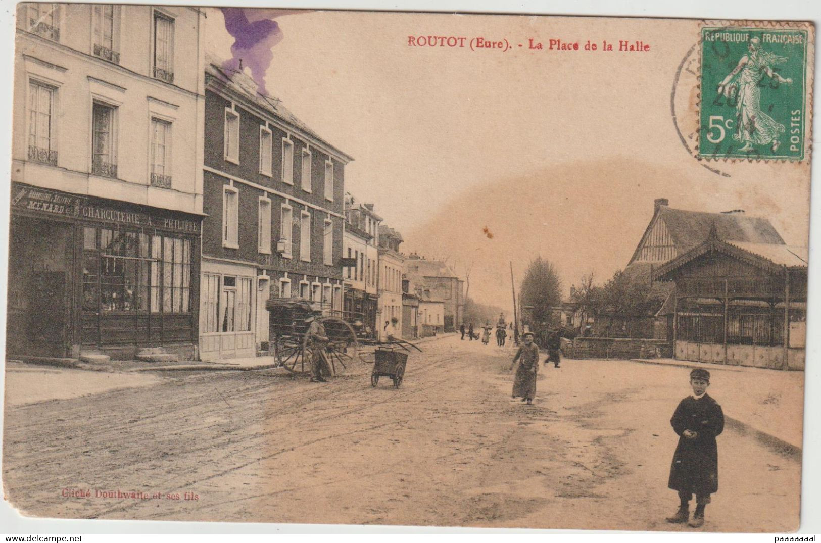 ROUTOT  LA PLACE DE LA HALLE - Routot