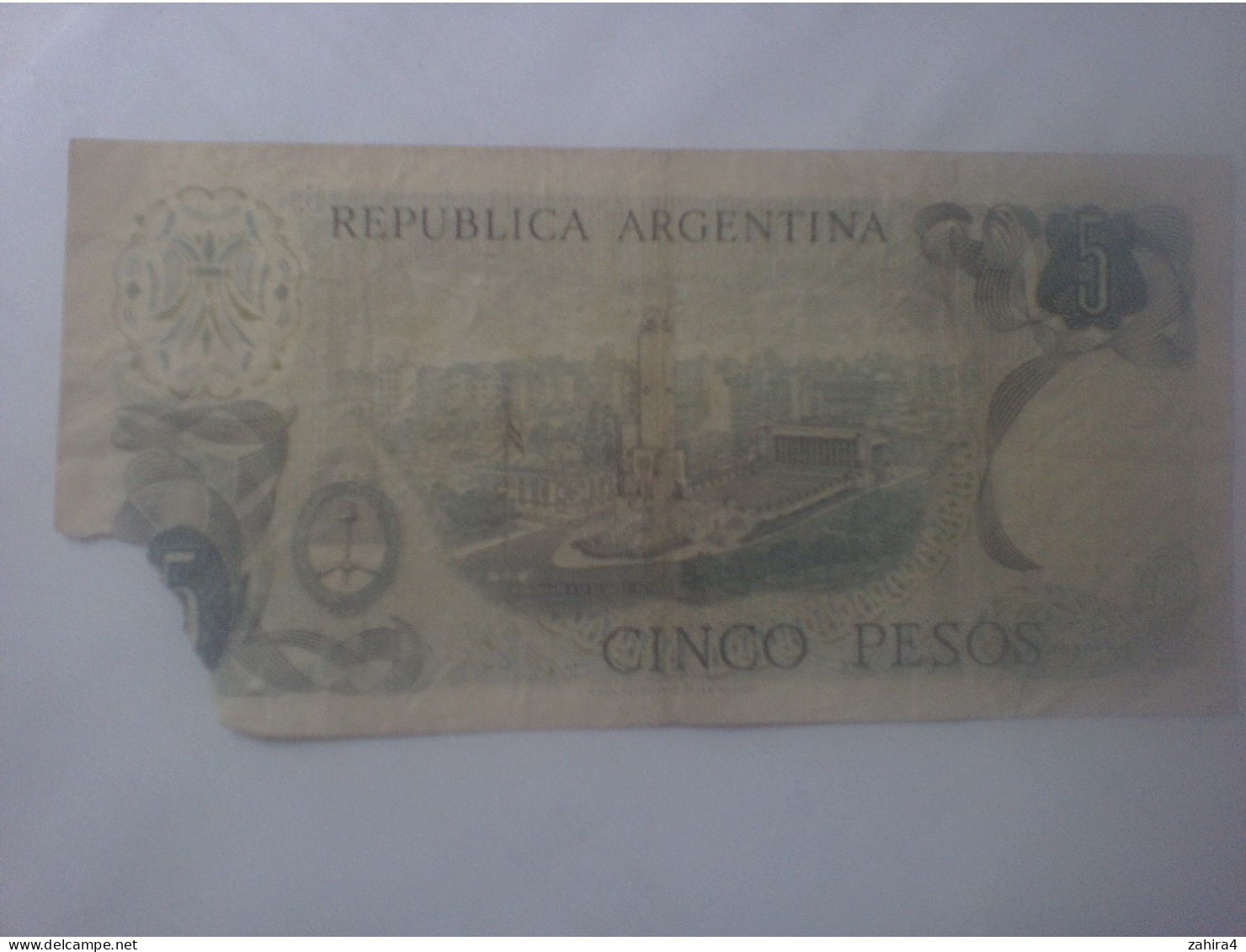 En L'état - Républica Argentina - Cinco Pesos - 1969 ? - 25.878.430 B - Argentina