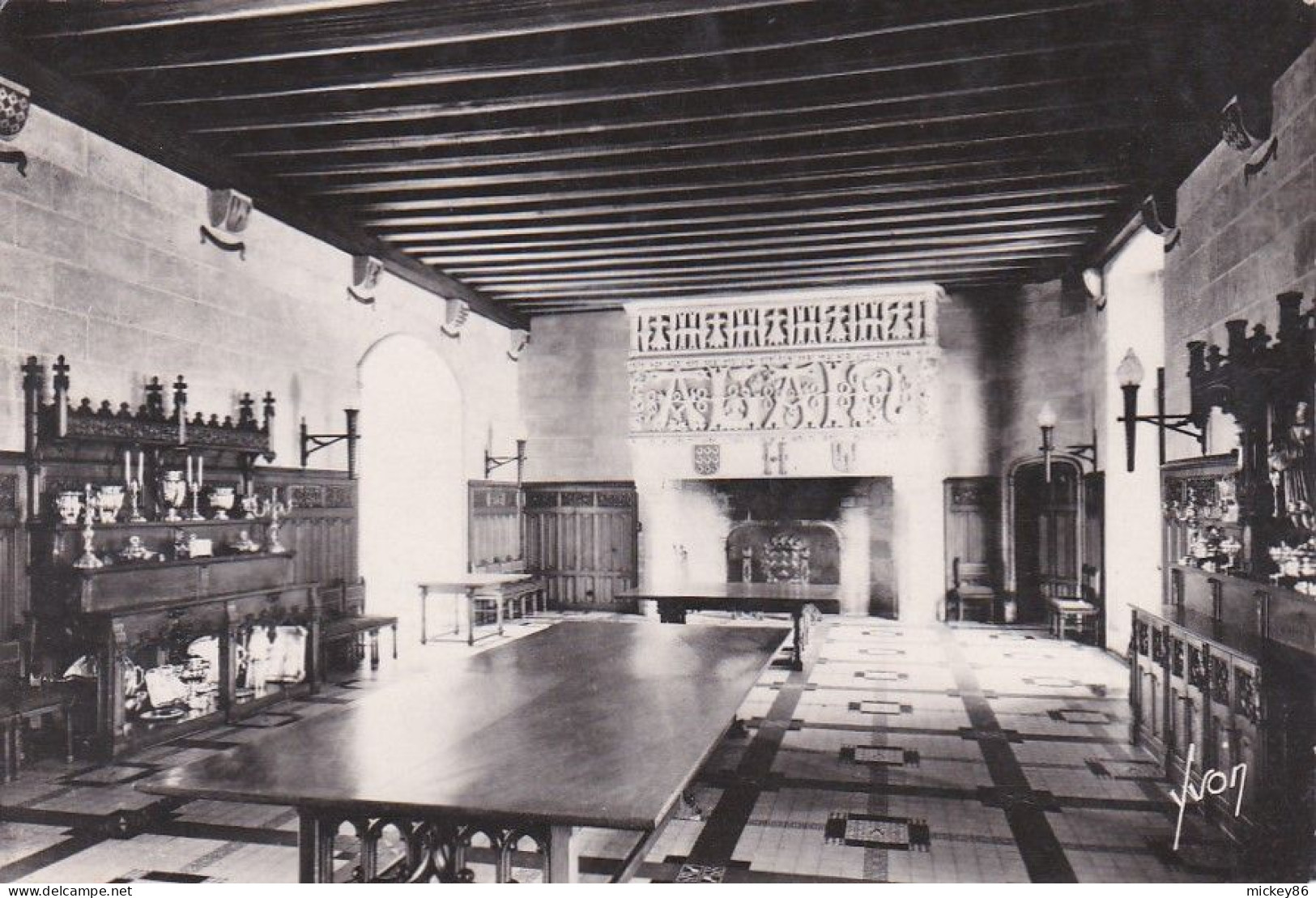 JOSSELIN -1951-- Salle à Manger Du Chateau  -tp Marianne Gandon...  Beau Cachet  BREHAN LOUDEAC -56 - Josselin