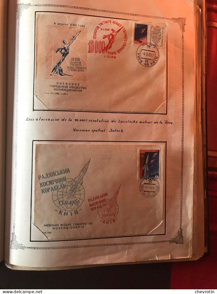 Superbe album de 35 pages :  timbres et enveloppes. L'homme à la conquête de l'espace.