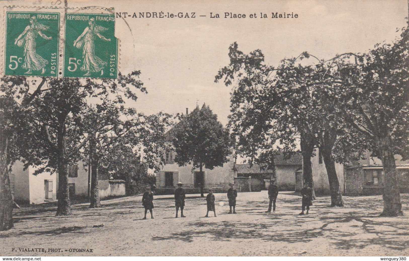 38  SAINT-ANDRE-le-GAZ     La Place Et La Mairie     SUP.  PLAN 1914        RARE - Saint-André-le-Gaz
