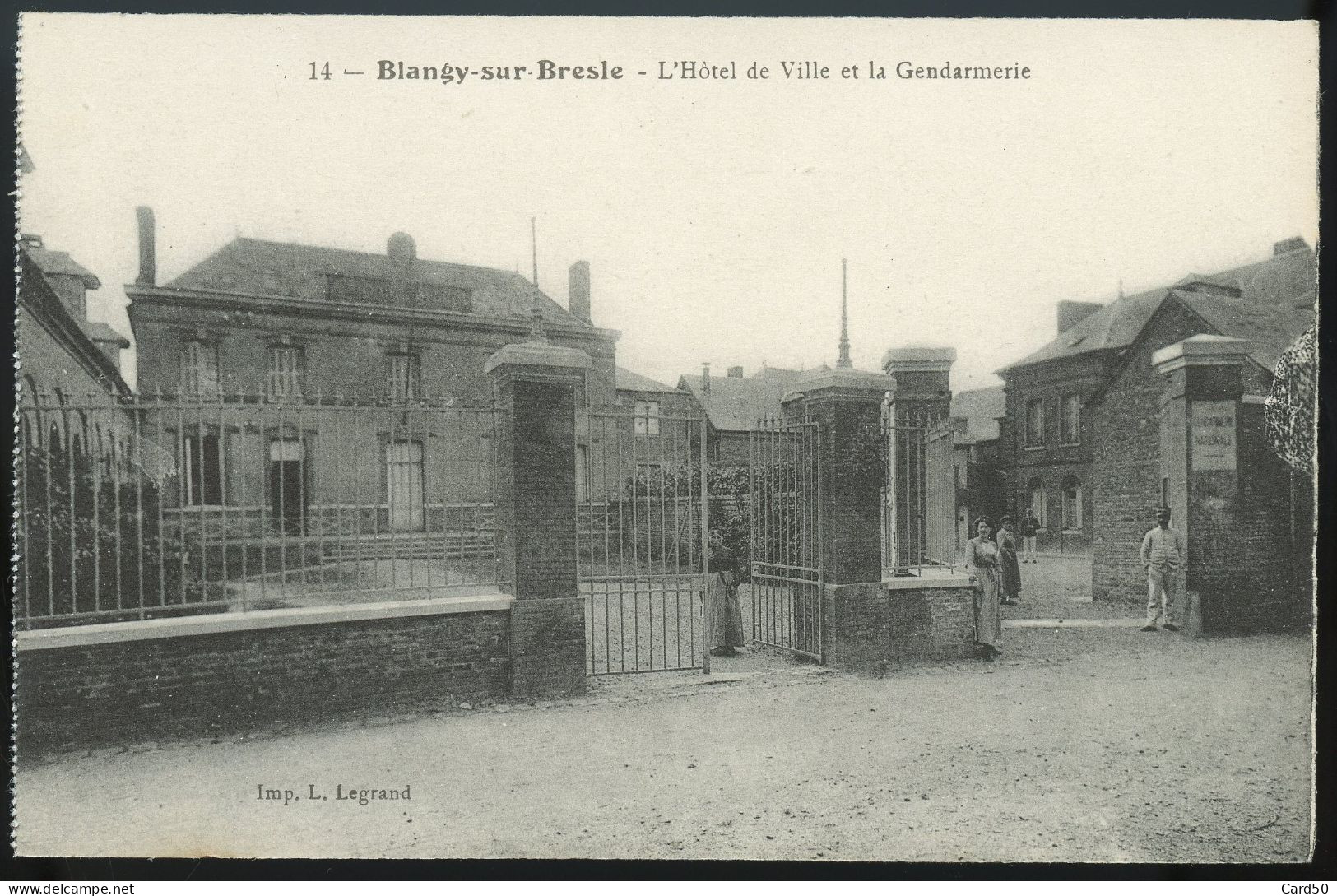 Blangy-sur-Bresle - L'Hotel De Ville Et La Gendarmerie - Etat Neuf! - Blangy-sur-Bresle