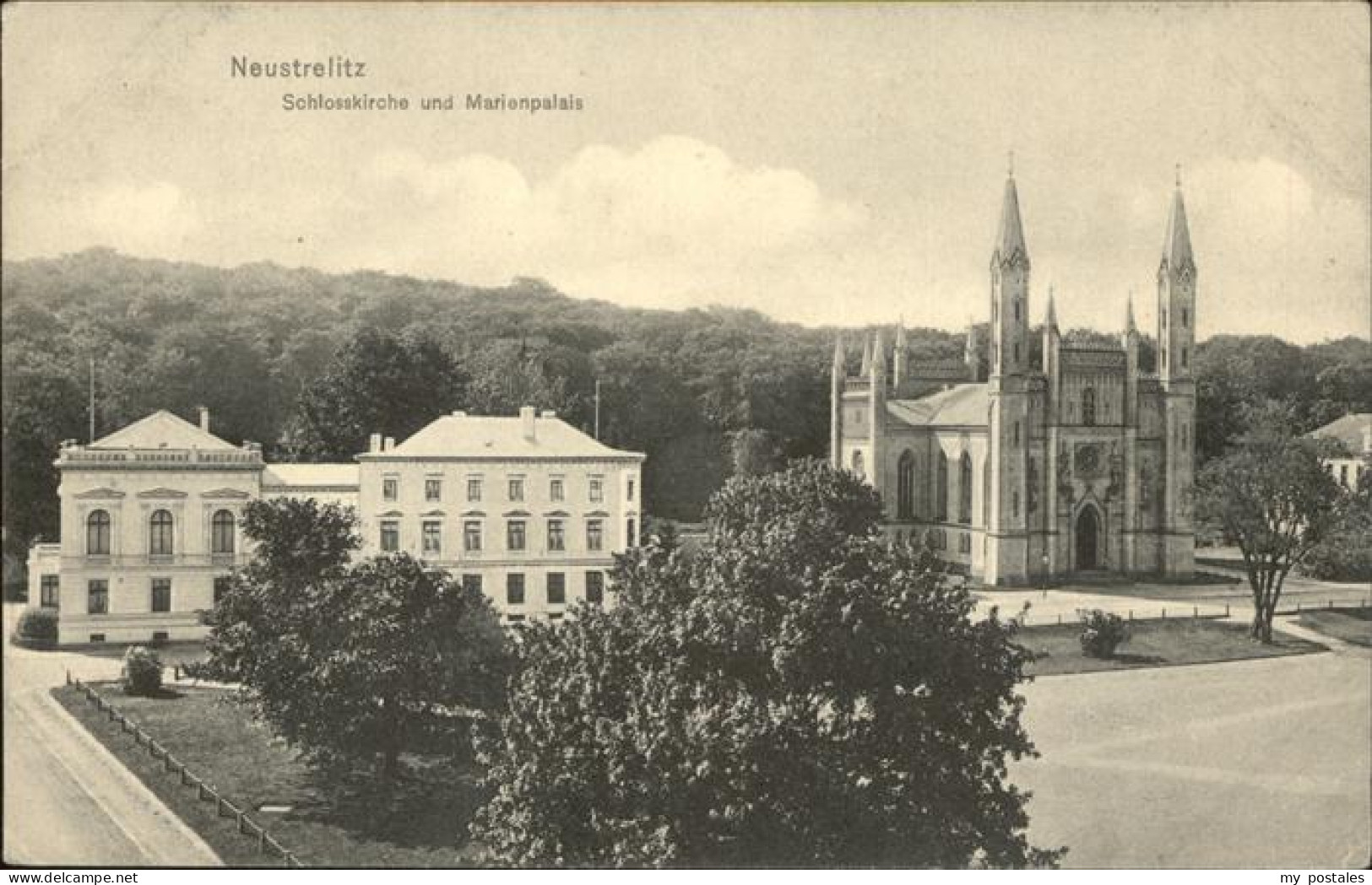 41317150 Neustrelitz Schlosskirche Und Marienpalais Neustrelitz - Neustrelitz