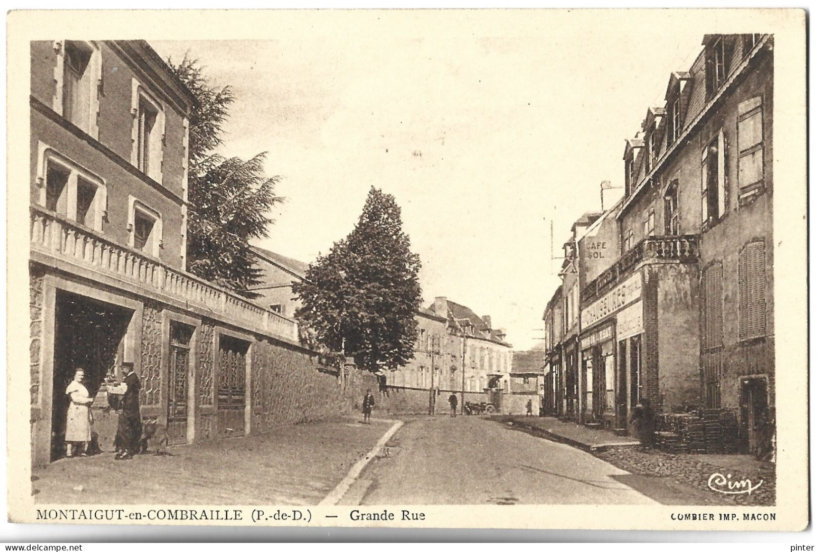 MONTAIGUT EN COMBRAILLE - Grande Rue - Montaigut