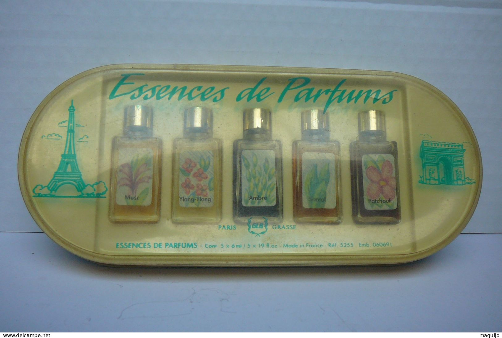 PARIS  GLB  GRASSE  COFFRET DE 5 MINIS 6 ML  " ESSENCE DE PARFUM" LIRE ET VOIR !! - Miniatures Femmes (avec Boite)
